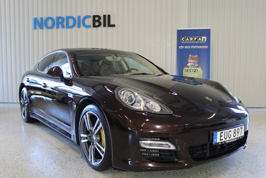 Porsche-Panamera-Turbo-2012_2646